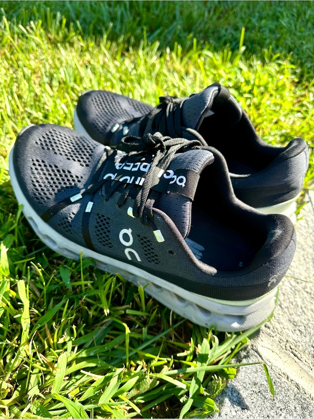On Running Cloudsurfer Shoes size 10.5 - Black